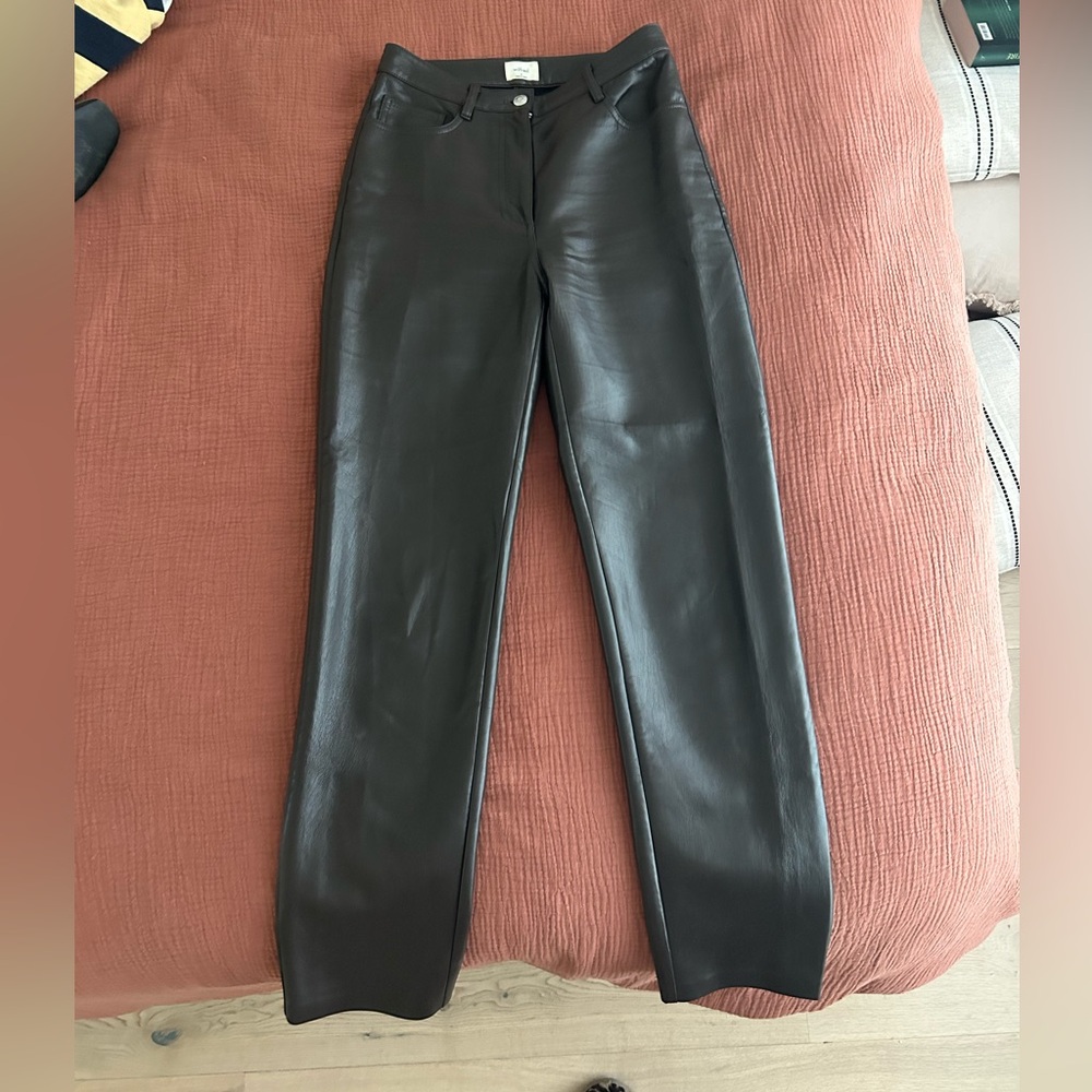 Melina pant **Aritzia